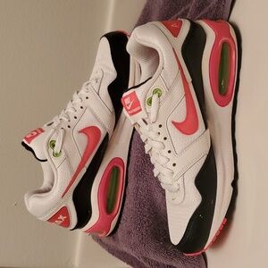 Size 8 Nike Air Max